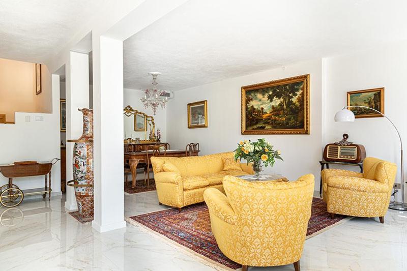 Ghe Sem Morazzone B&B Gazzada Bagian luar foto